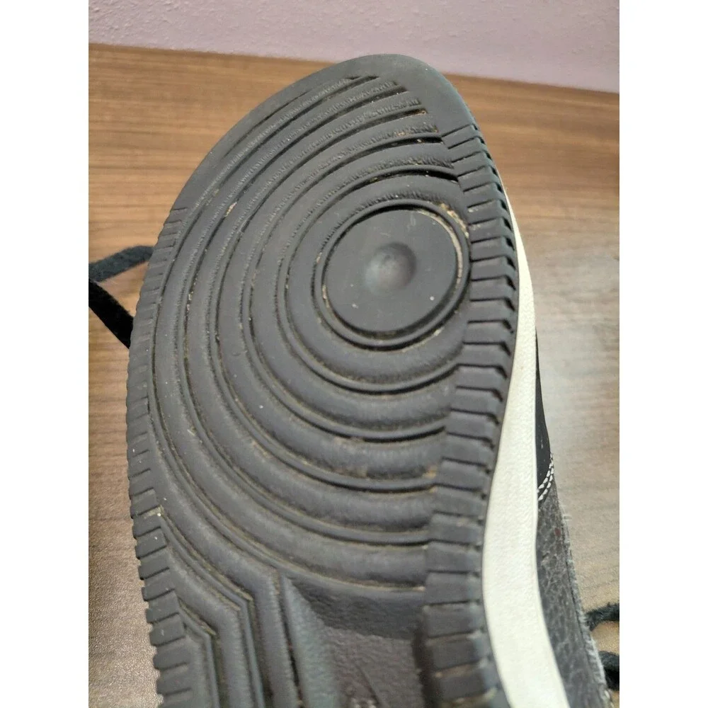 Nike Airforce 1 Black And Purple Kids Size 5Y Lace Up